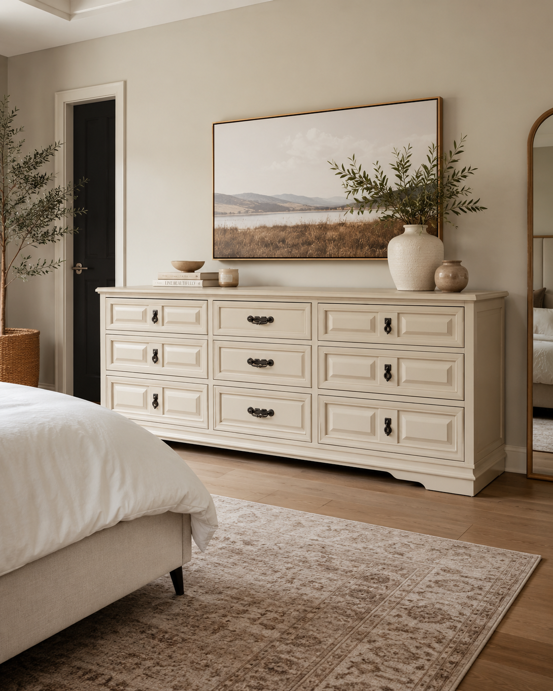The Shoreline Manor — Heirloom ivory with burnished iron
